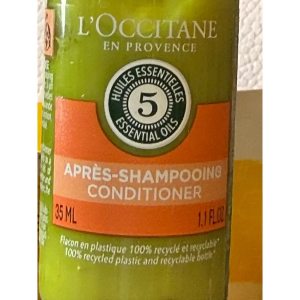 L'Occitane En Provence Gift Set New In Box 5 Pc Set for Women - NEW in box